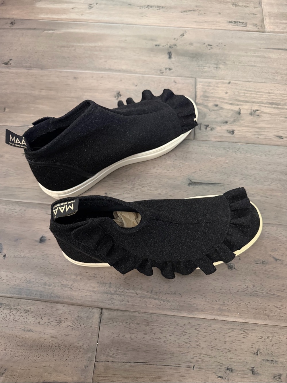 MAA handmade Black Ruffle High-Top Slip-On Sneakers Sz 41 - Picture 3 of 5